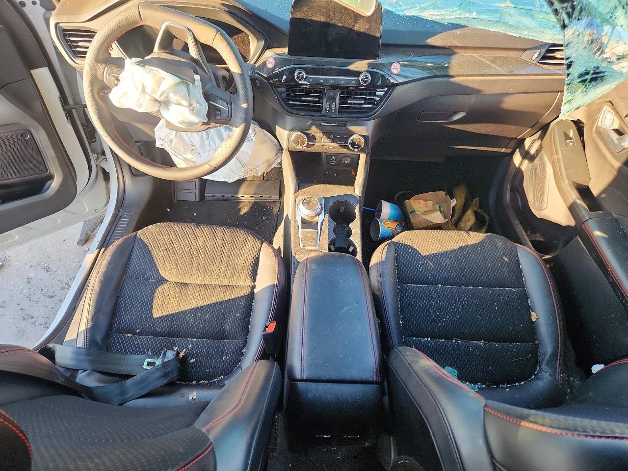 2025 Ford Escape st Line