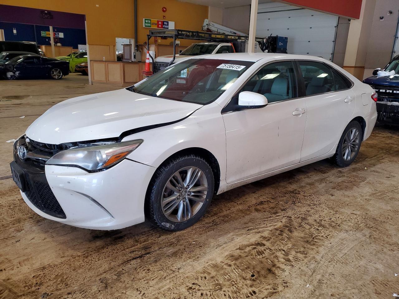 2015 Toyota Camry le