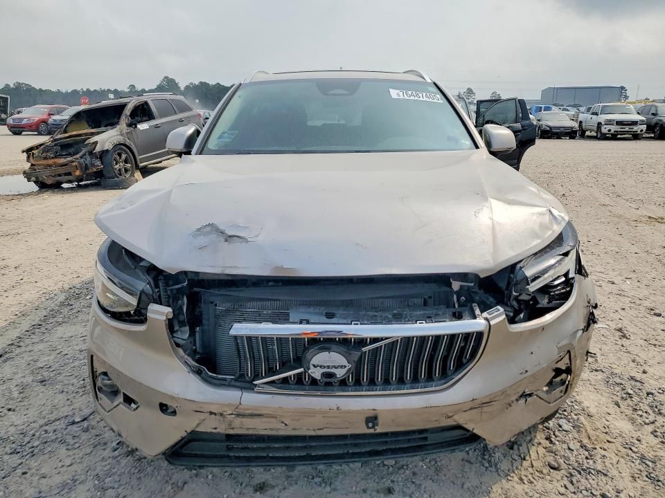 2023 Volvo Xc40 Ultimate