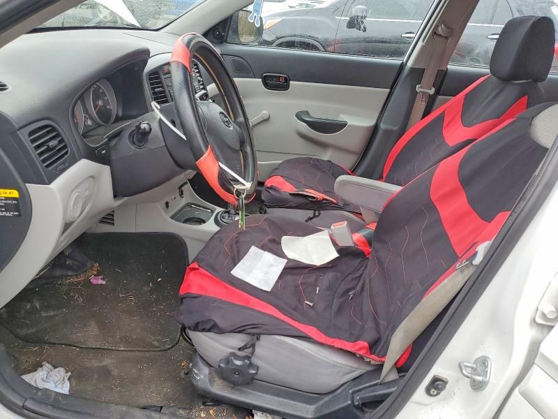 2010 Hyundai Accent gls