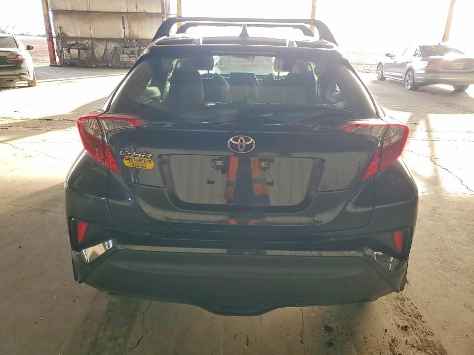 2020 Toyota C-hr xle