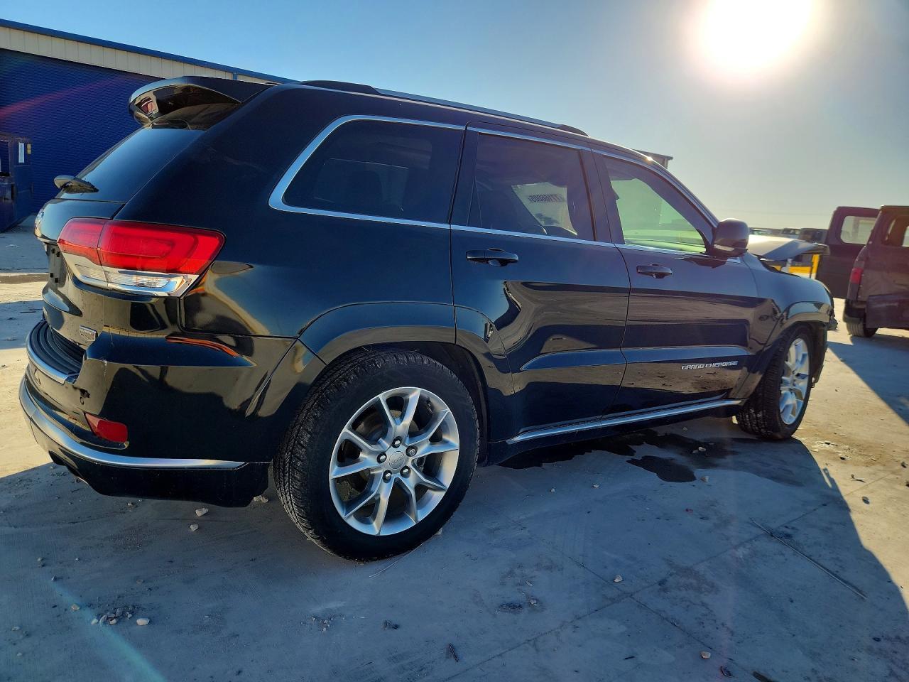 2016 Jeep Grand Cherokee Summit