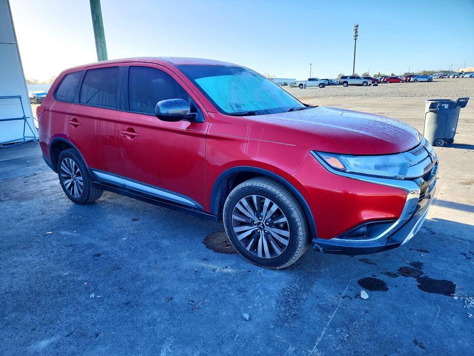 2019 Mitsubishi Outlander es
