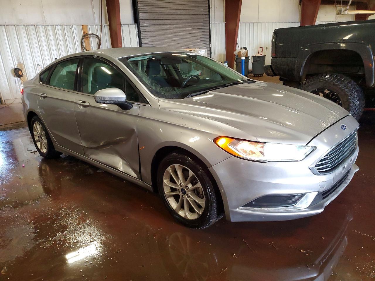 2020 Ford Fusion se