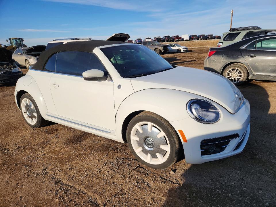 2019 Volkswagen Beetle s