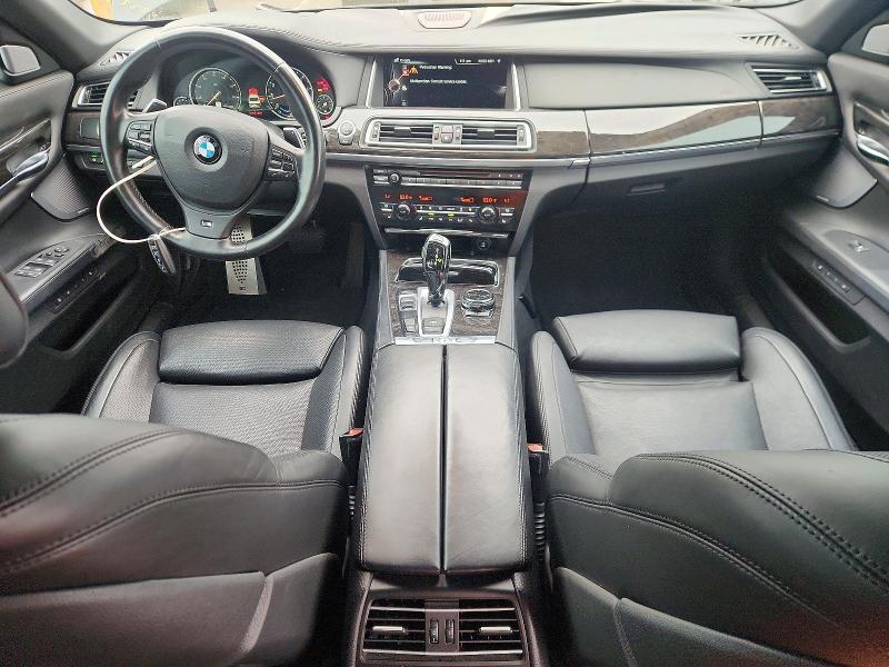 2015 BMW 750 i