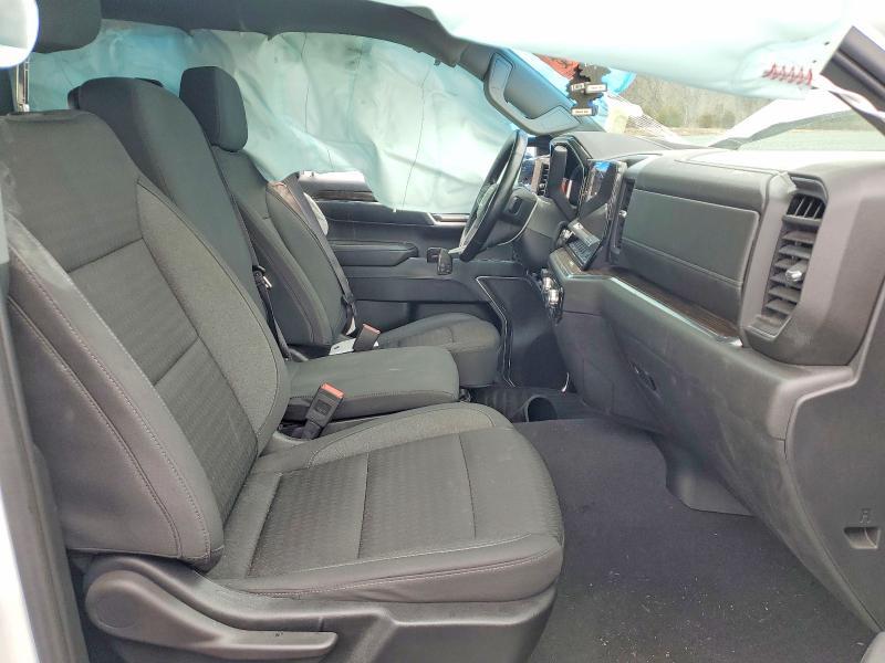 2023 GMC Sierra K1500 sle