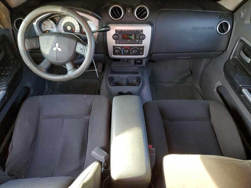 2006 Mitsubishi Raider Durocross