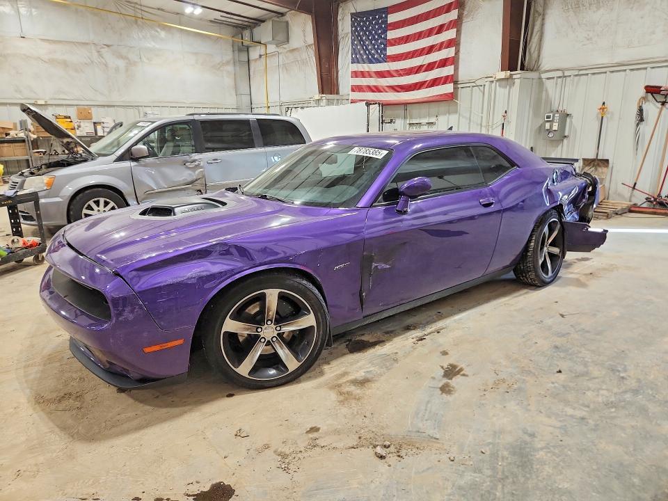 2016 Dodge Challenger r