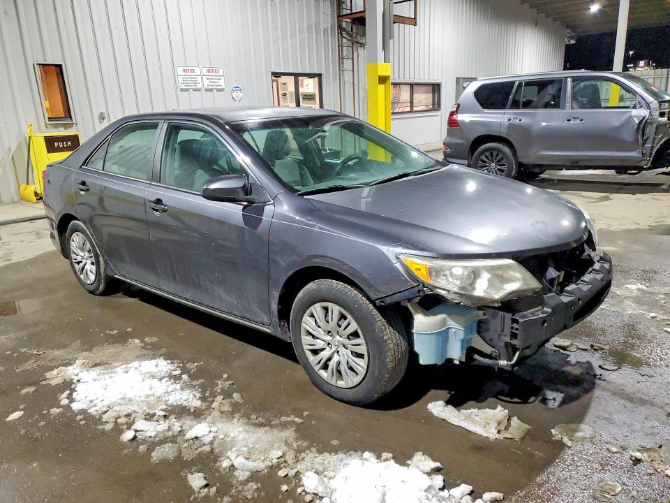 2013 Toyota Camry le