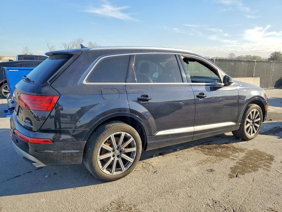 2017 Audi Q7 Premium Plus