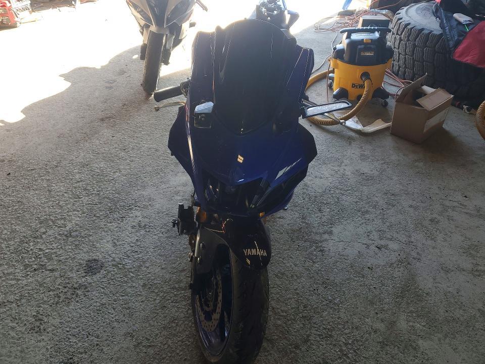 2025 Yamaha YZFR7