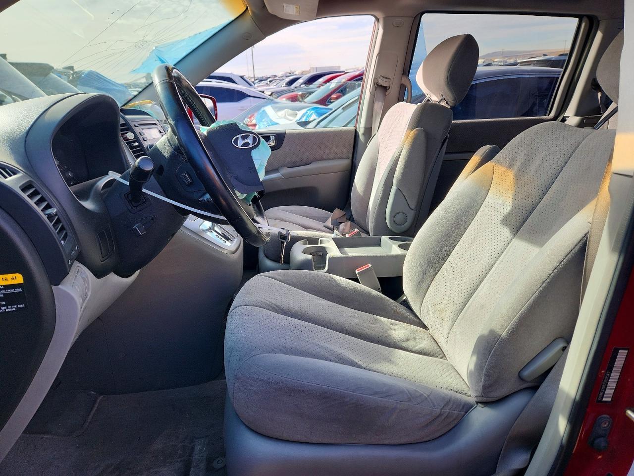 2007 Hyundai Entourage gls