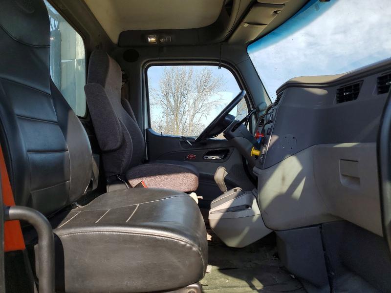 2016 Peterbilt 579 Semi Truck