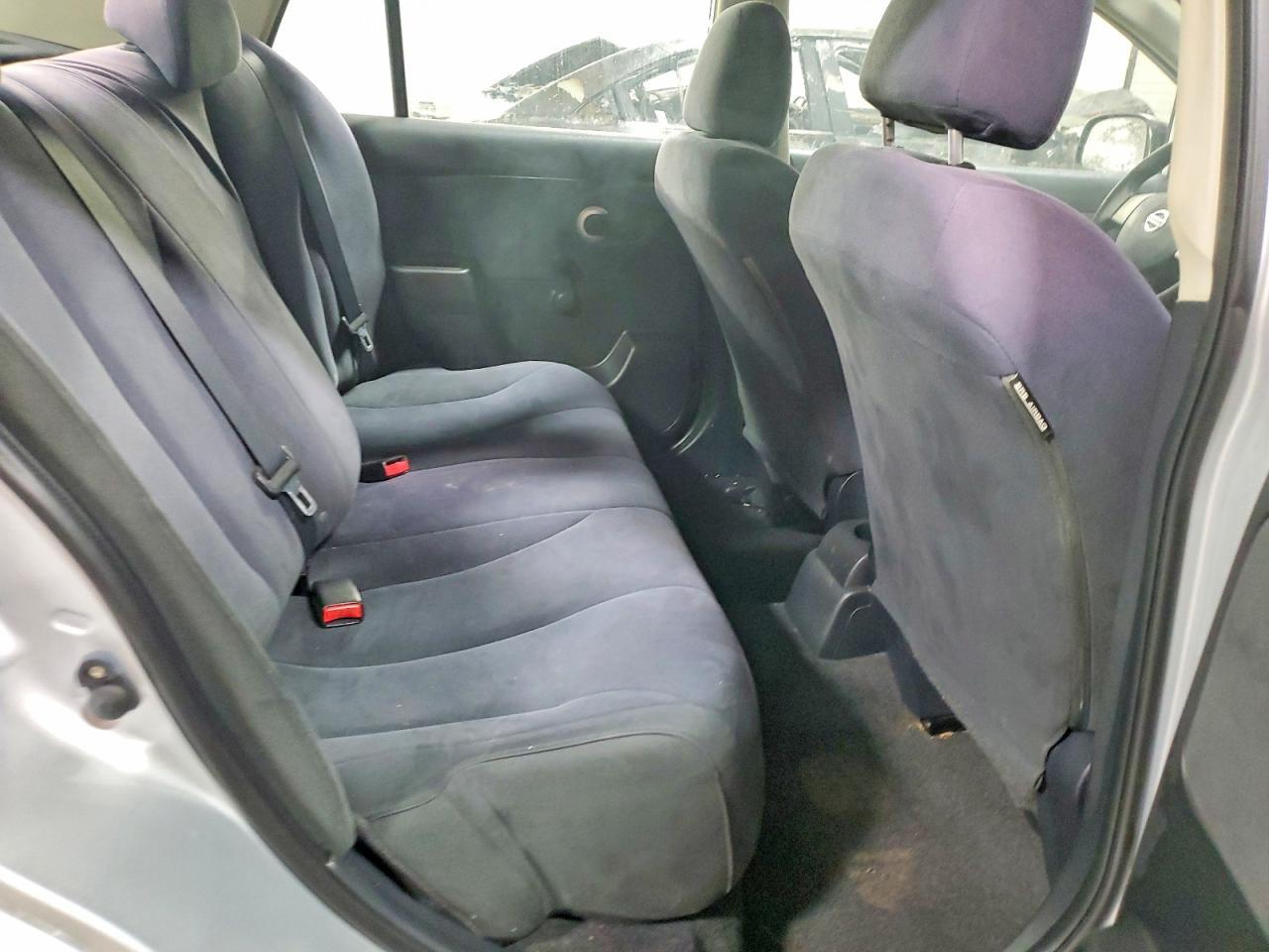 2009 Nissan Versa s