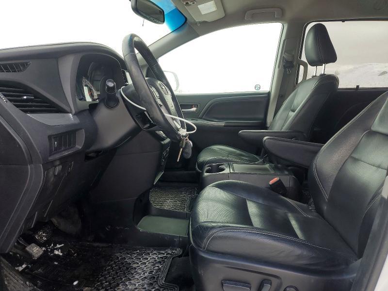 2015 Toyota Sienna Sport