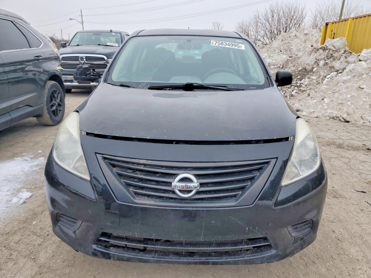 2012 Nissan Versa s