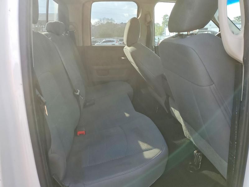 2016 Dodge Ram 1500 slt