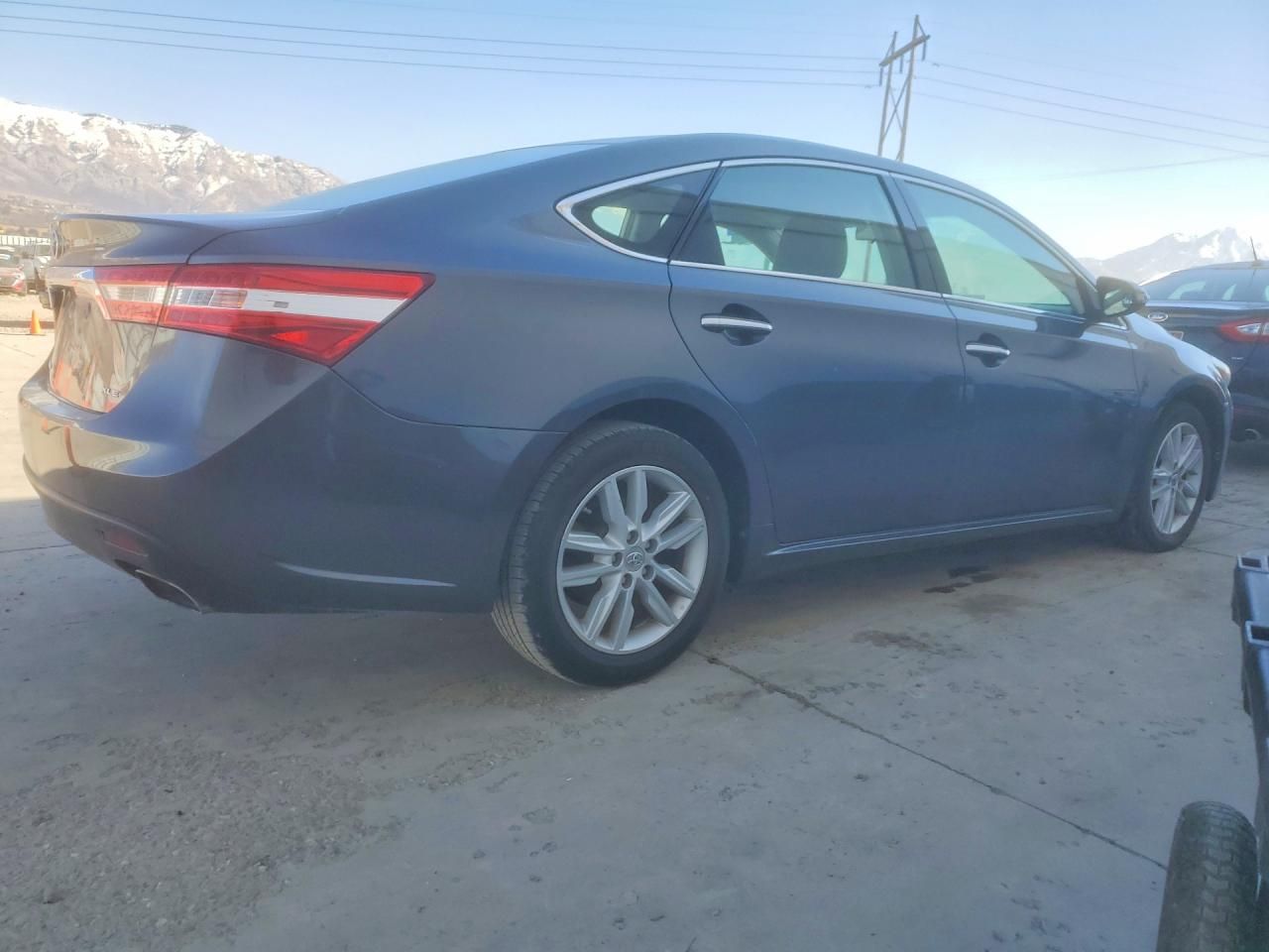 2013 Toyota Avalon Base