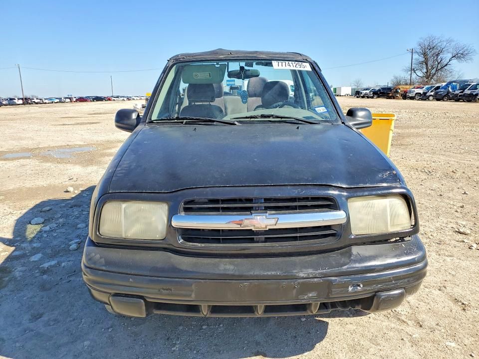2000 Chevrolet Tracker