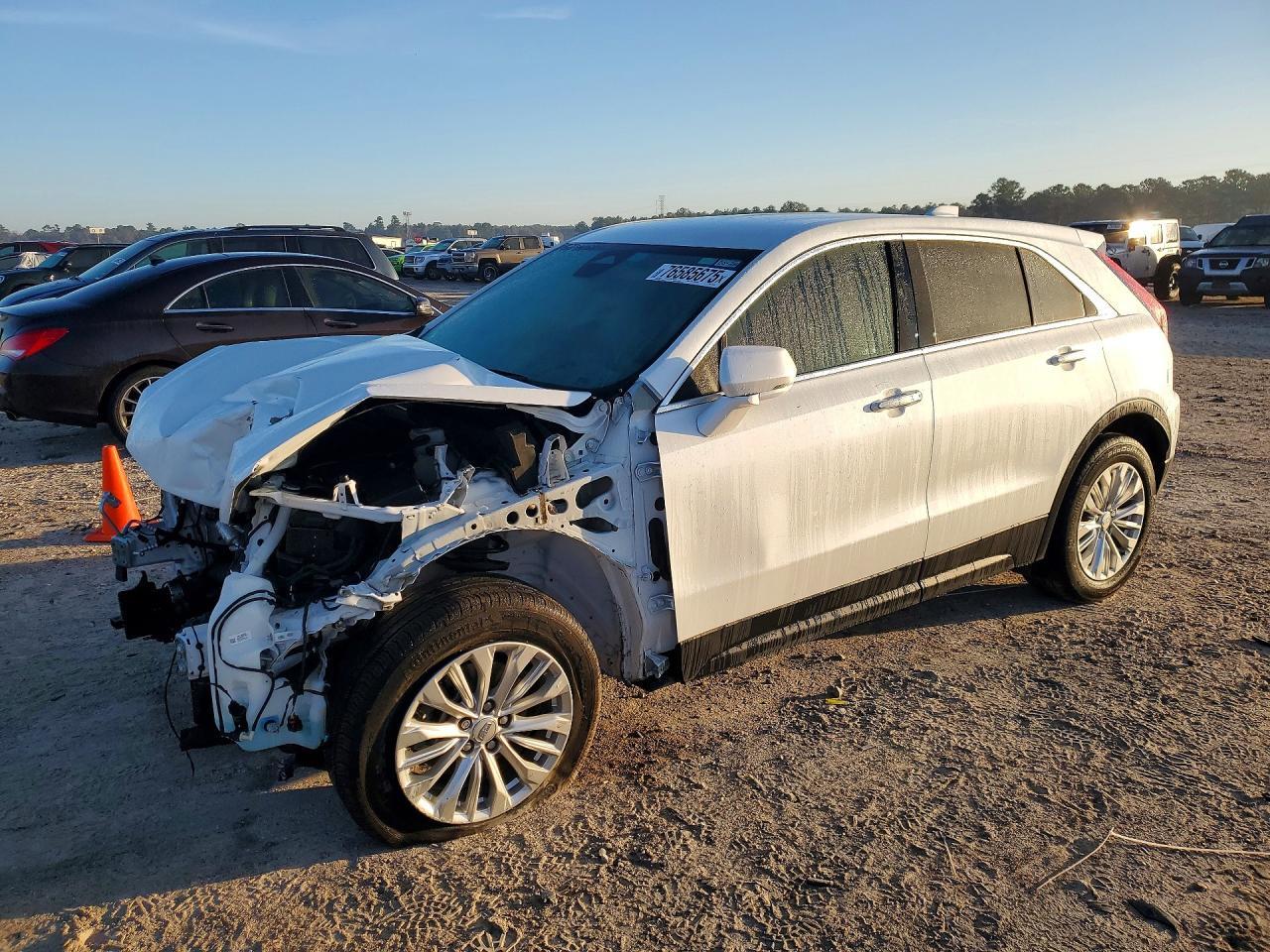 2024 Cadillac XT4 Luxury