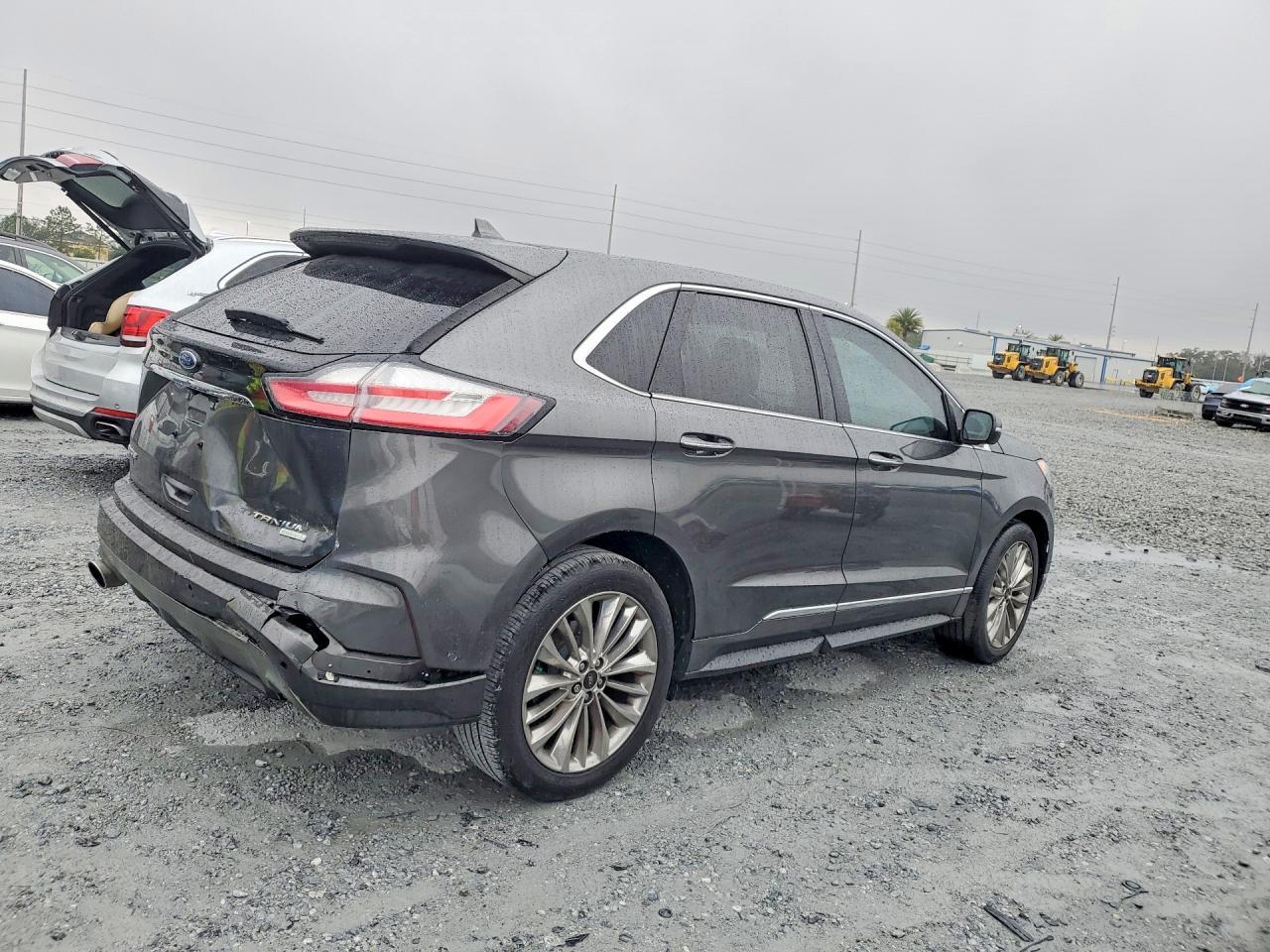 2020 Ford Edge Titanium