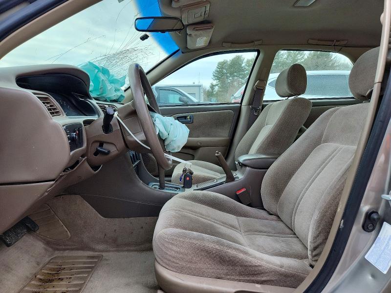2000 Toyota Camry le