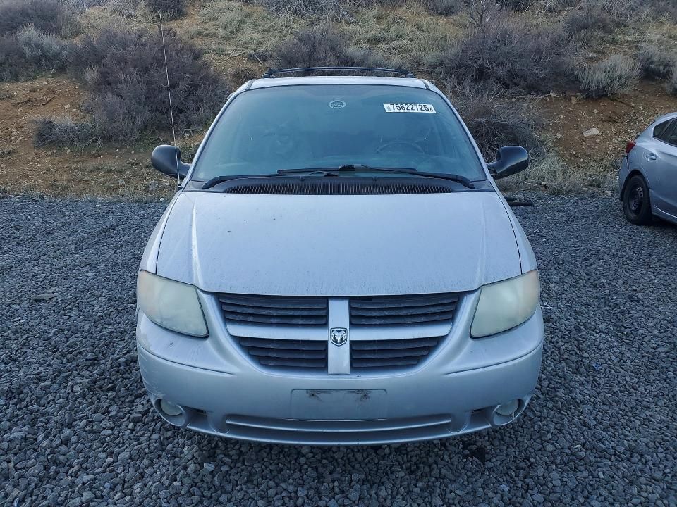2005 Dodge Grand Caravan sxt