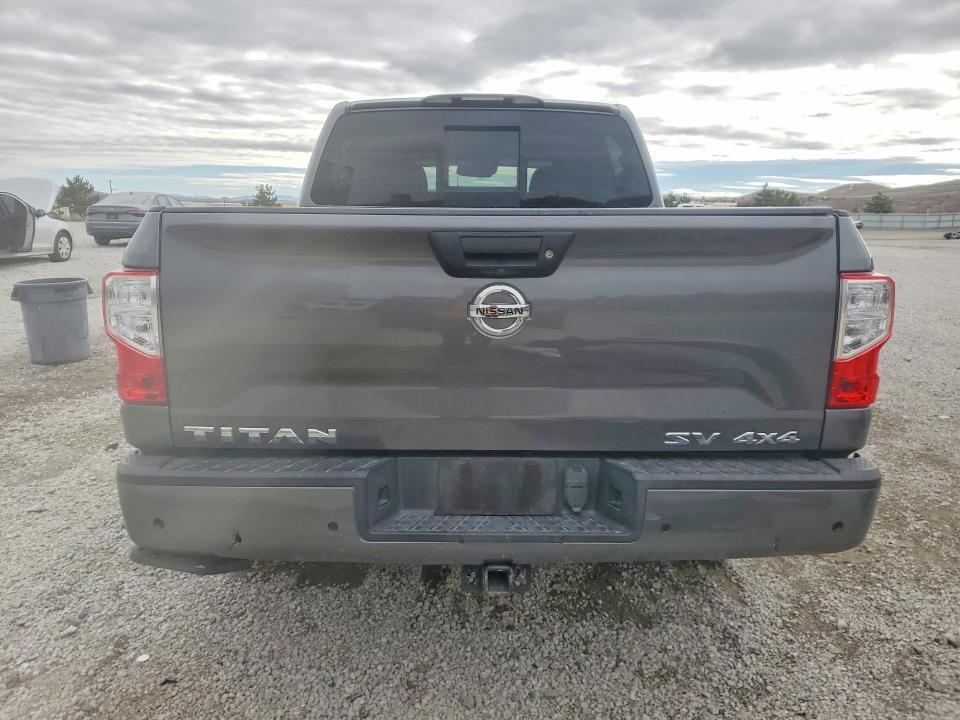 2021 Nissan Titan SV