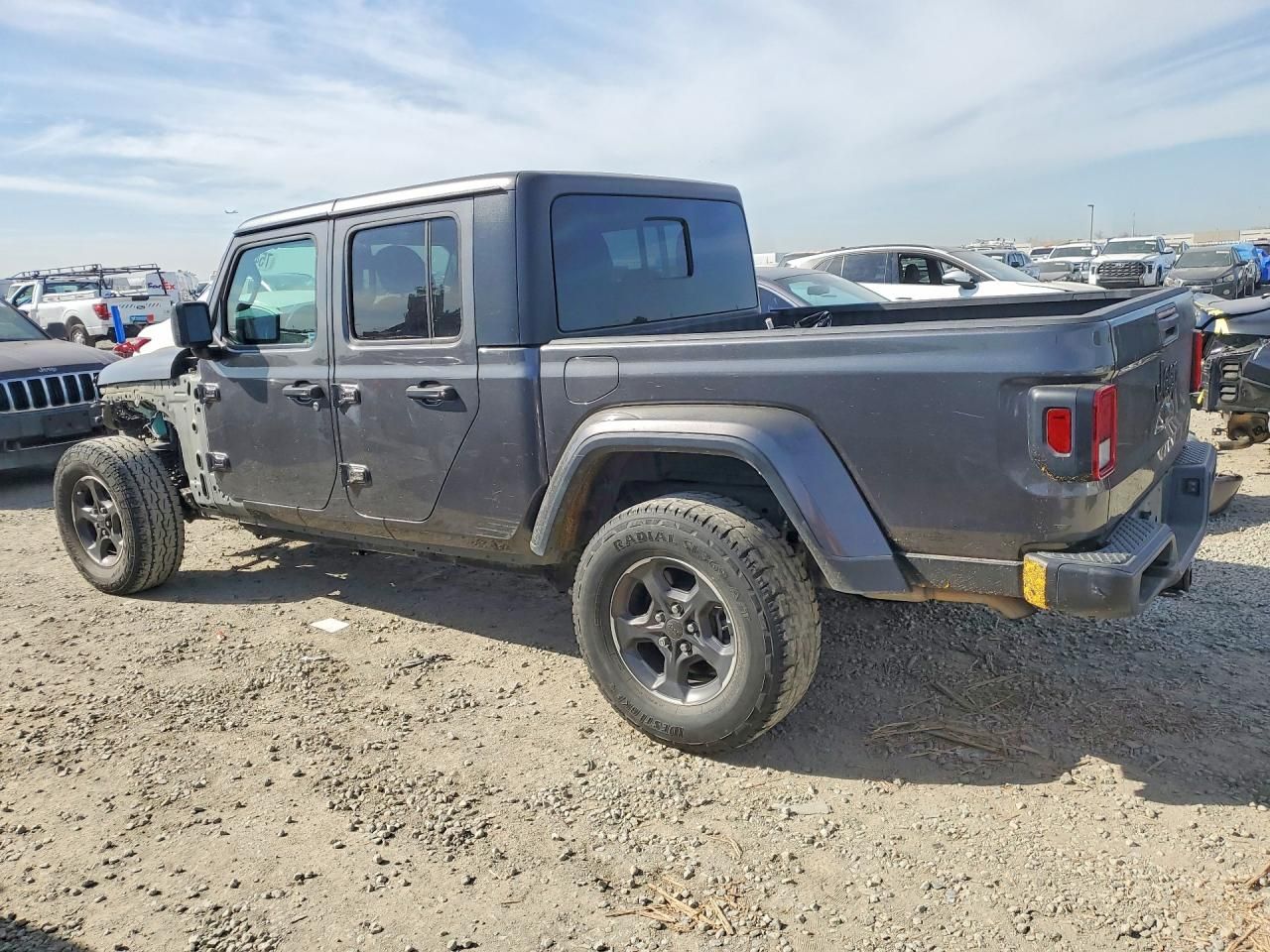 2022 Jeep Gladiator Sport