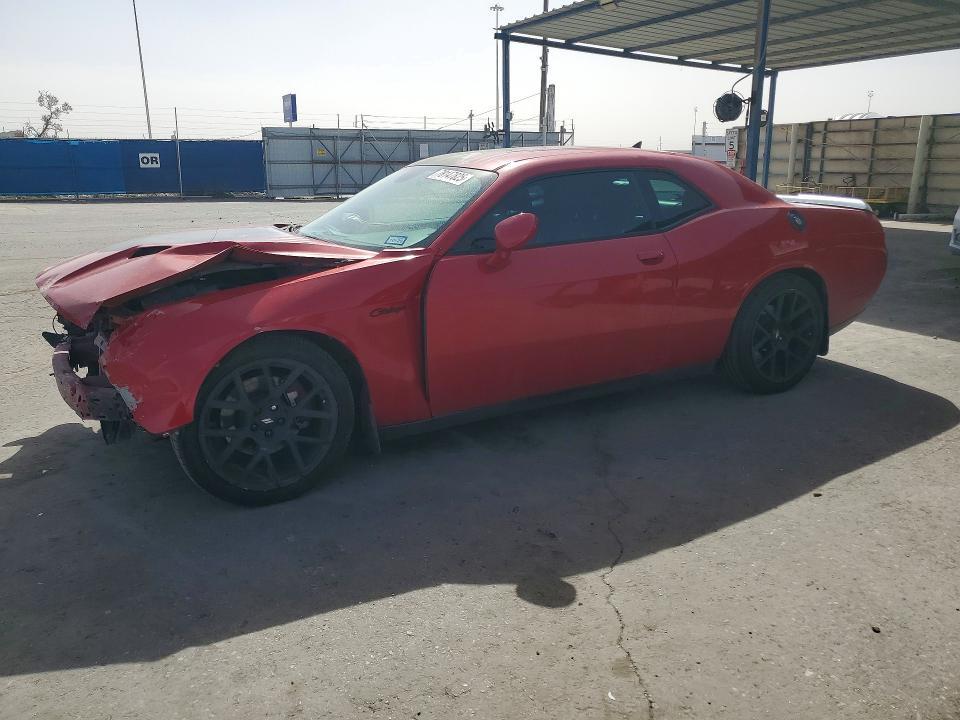 2015 Dodge Challenger sxt Plus