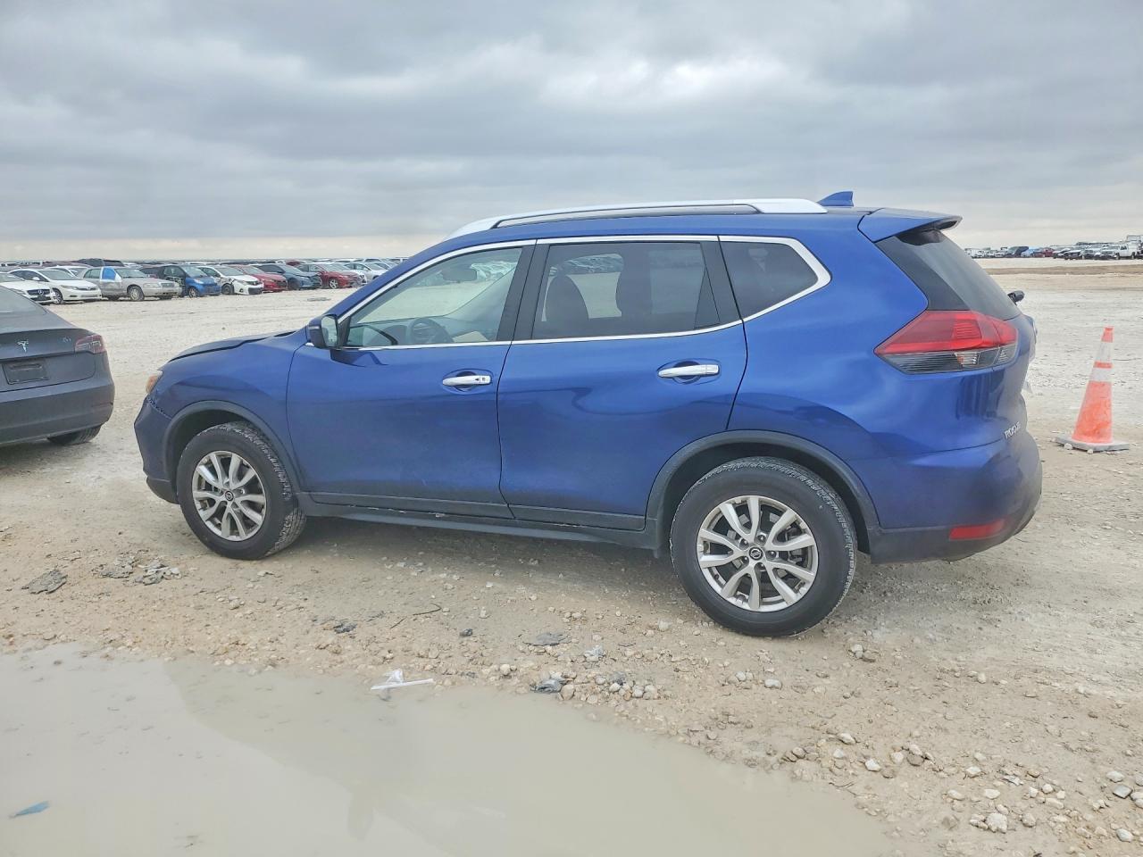 2020 Nissan Rogue s