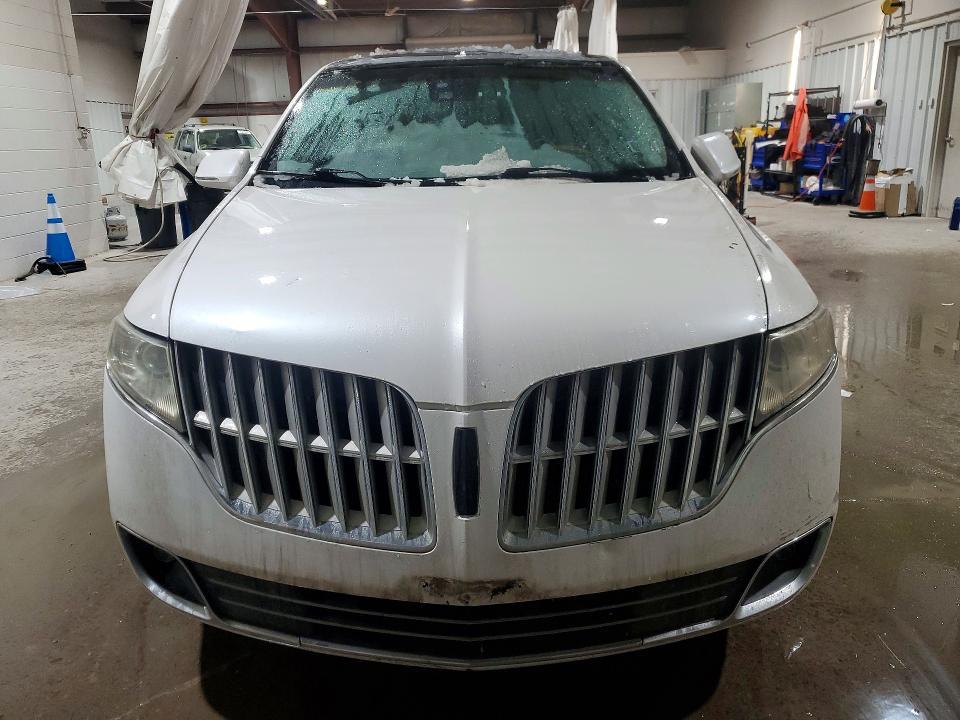 2011 Lincoln MKT
