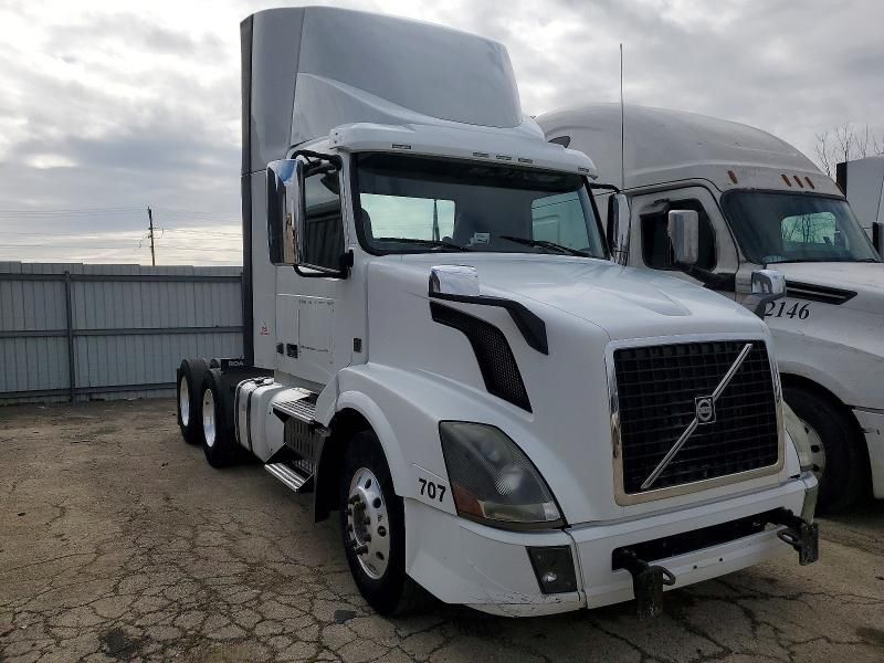 2016 Volvo Vnl 670 Semi Truck