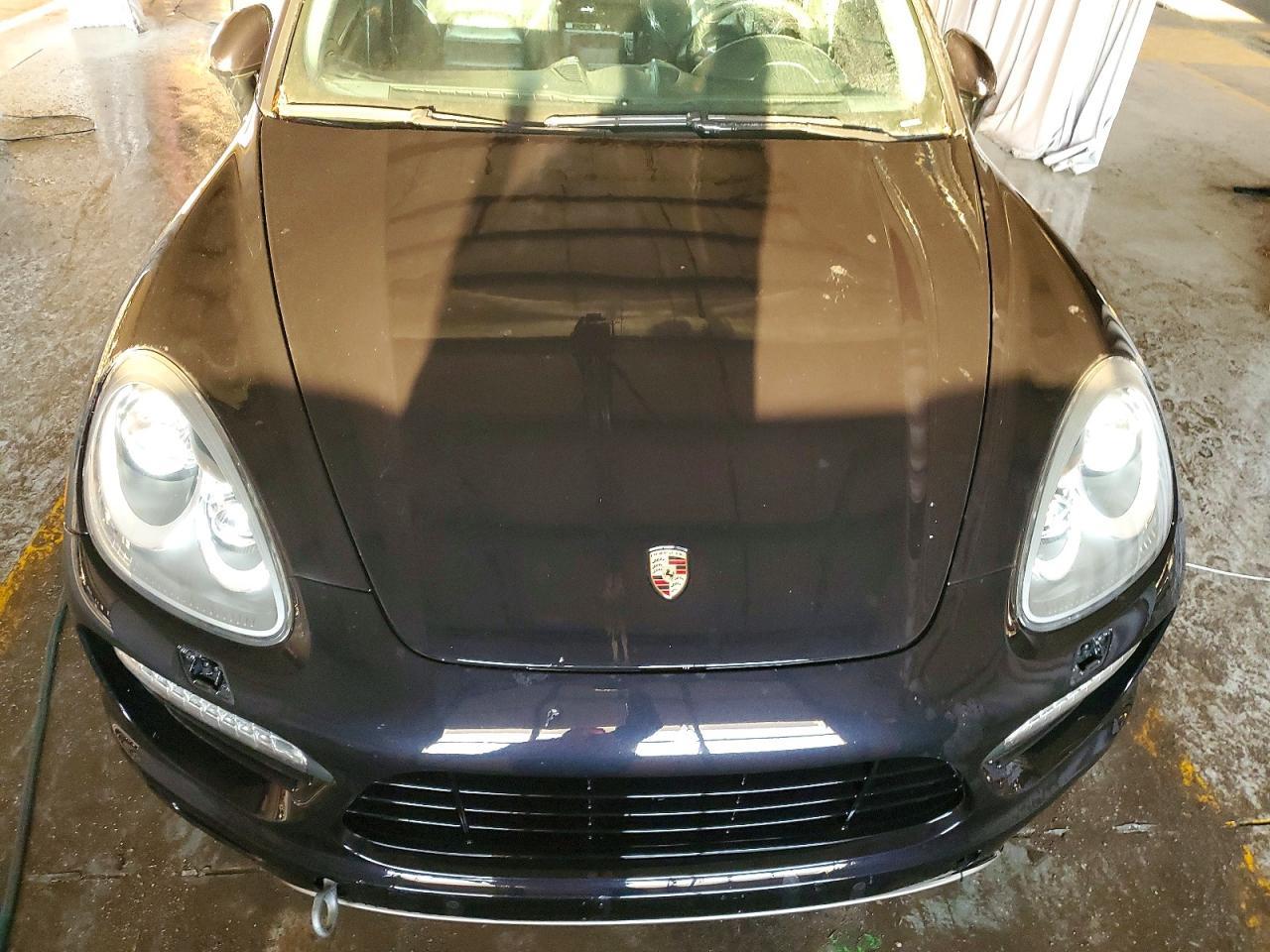 2014 Porsche Cayenne Turbo