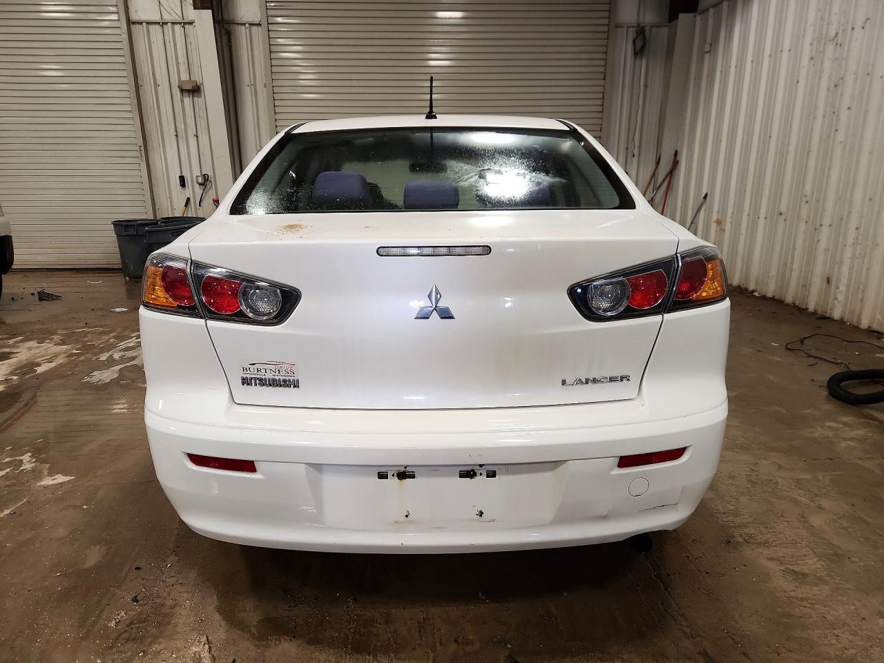 2016 Mitsubishi Lancer es