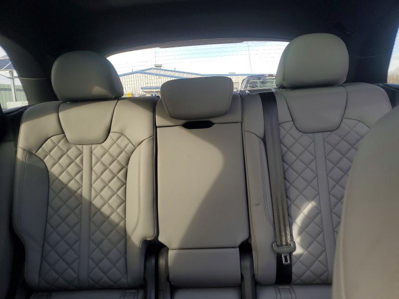 2025 Audi SQ5 Premium Plus