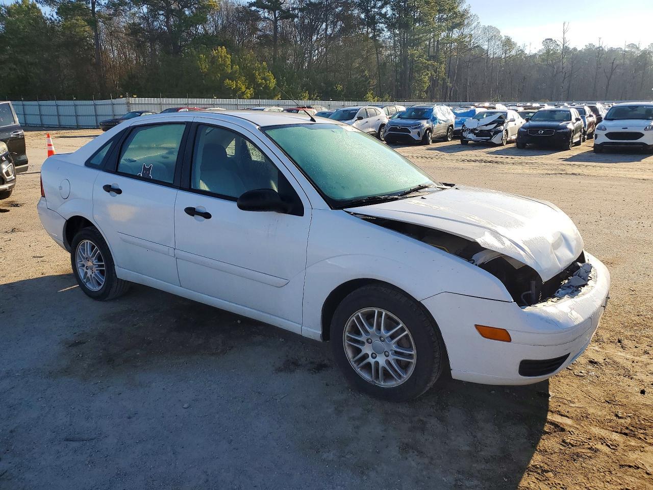 2005 Ford Focus ZX4