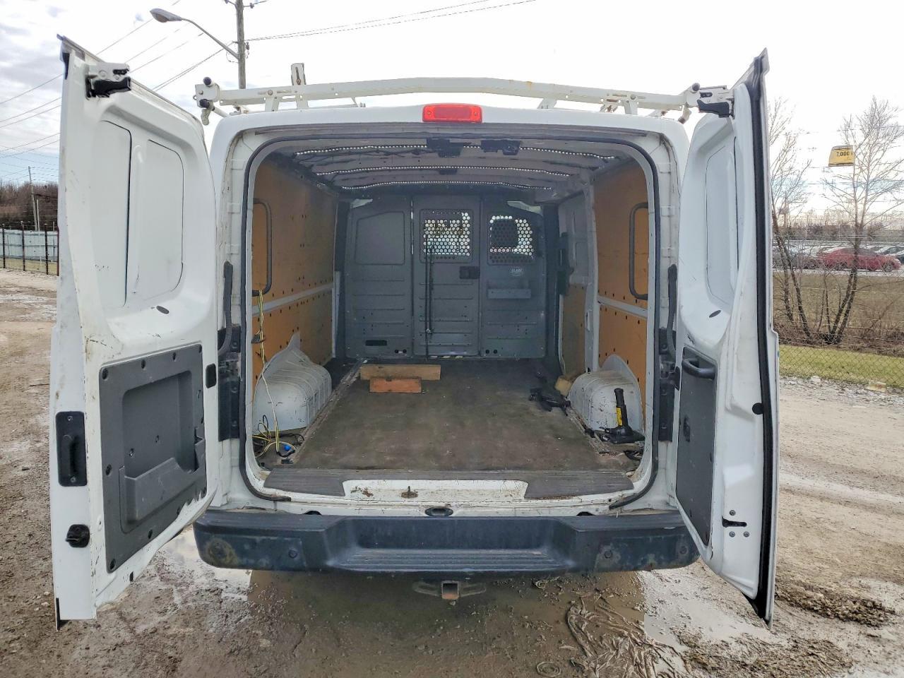 2014 Nissan NV2500 Delivery Van