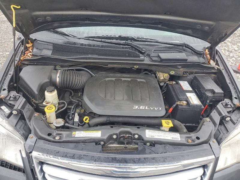 2012 Chrysler Town & Country Touring