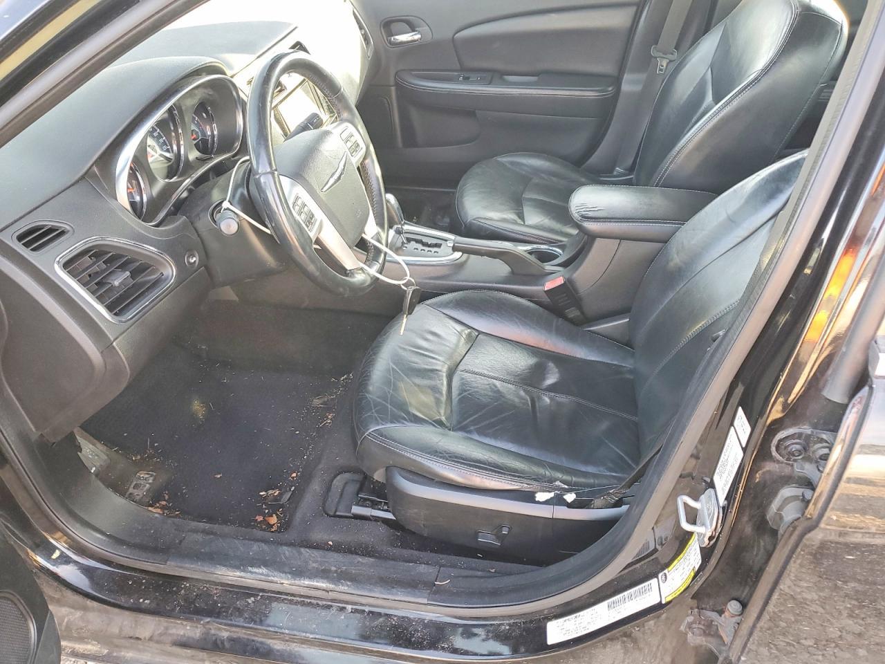 2012 Chrysler 200 Limited