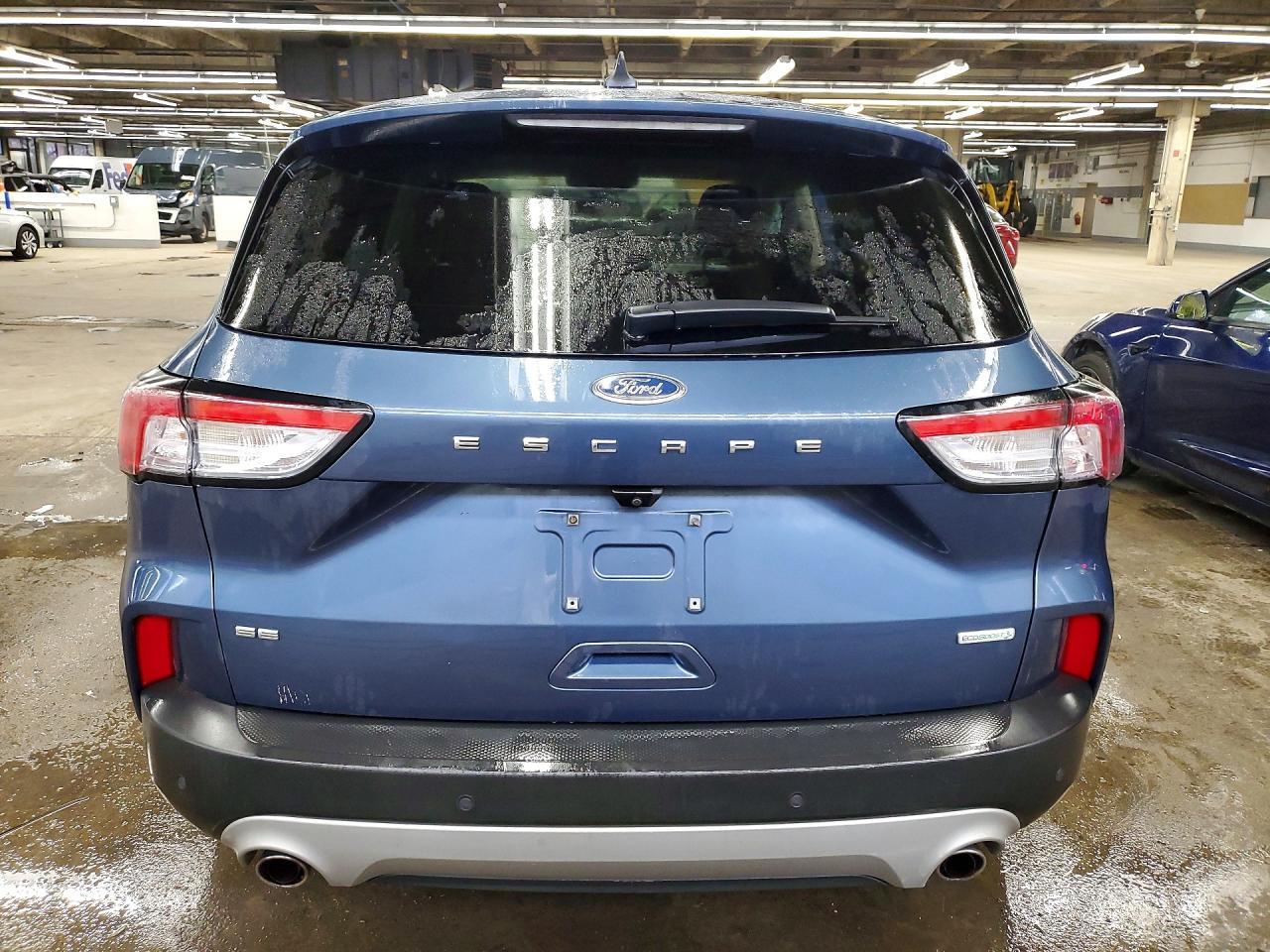 2020 Ford Escape se