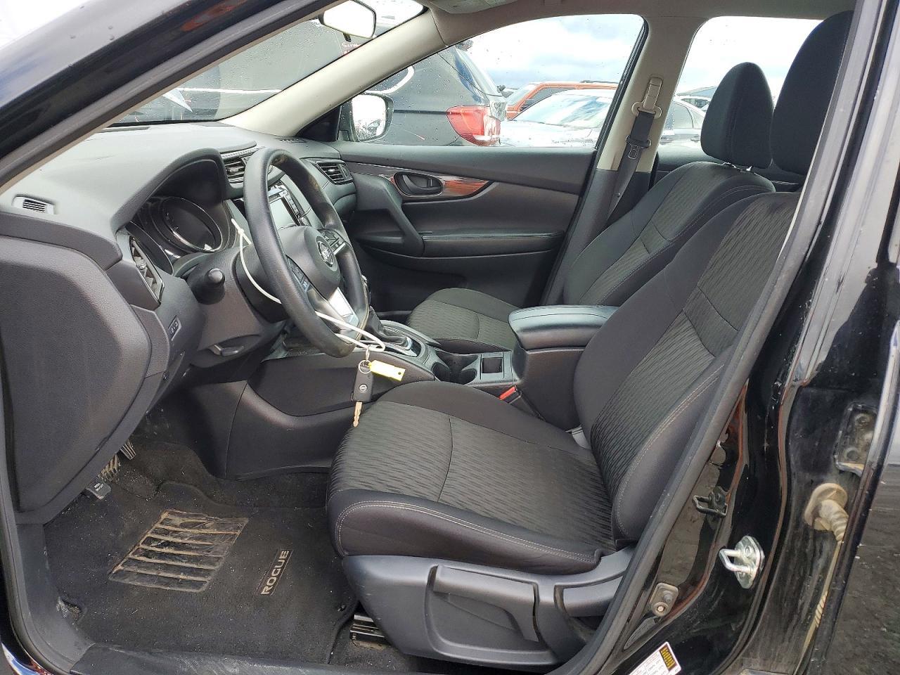 2020 Nissan Rogue s