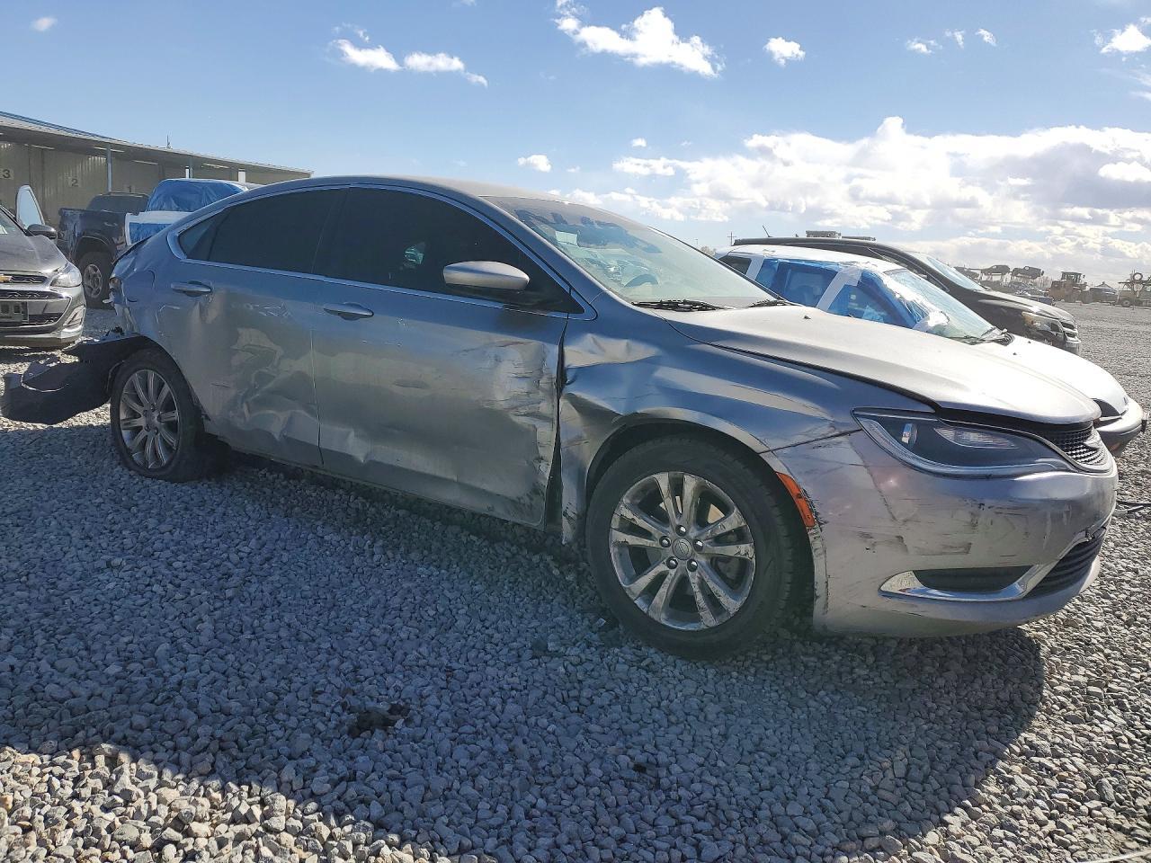 2016 Chrysler 200 Limited