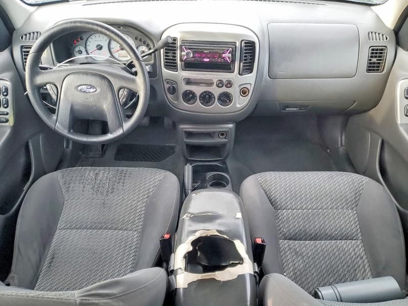 2003 Ford Escape xlt