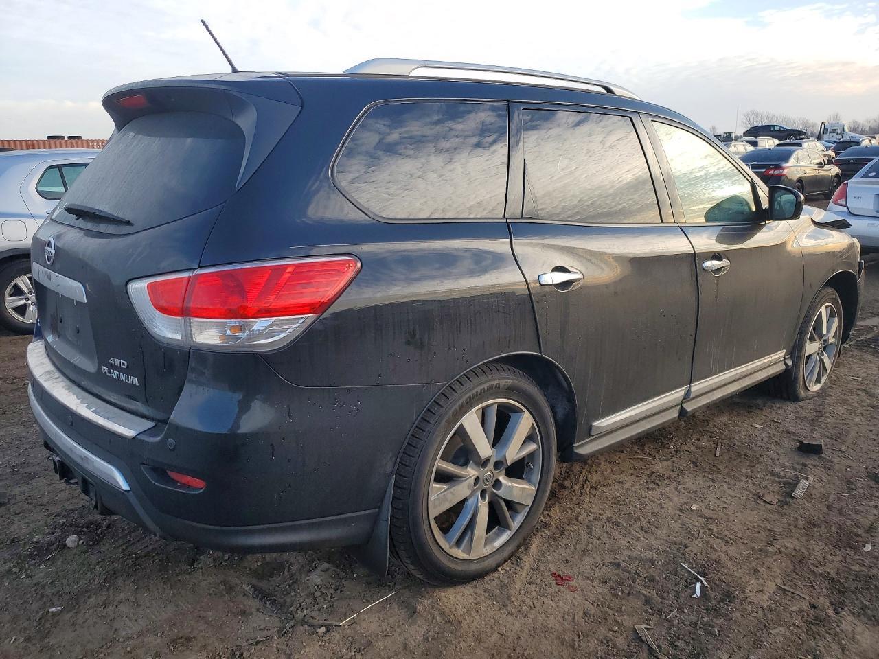 2015 Nissan Pathfinder Platinum