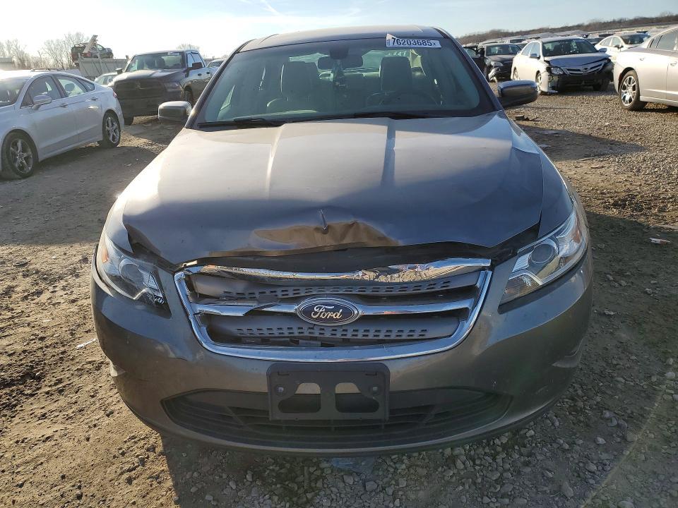 2011 Ford Taurus sel
