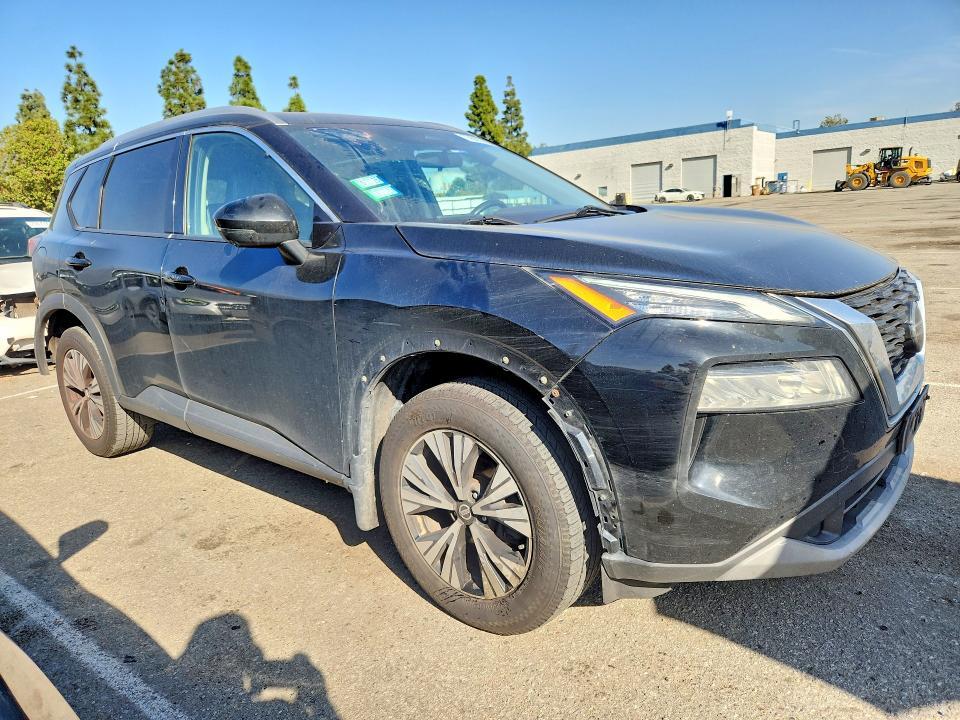 2021 Nissan Rogue sv