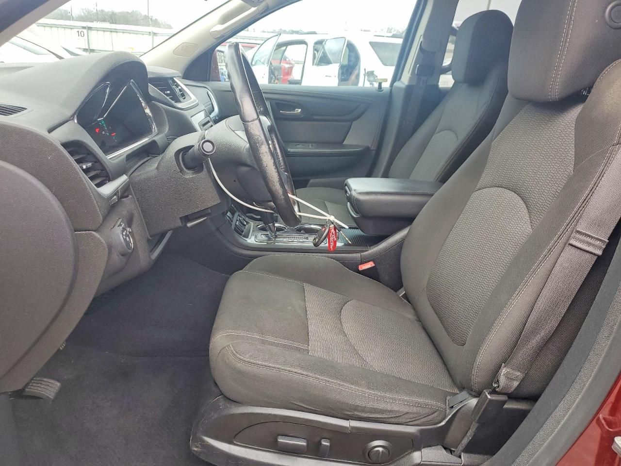 2017 Chevrolet Traverse lt