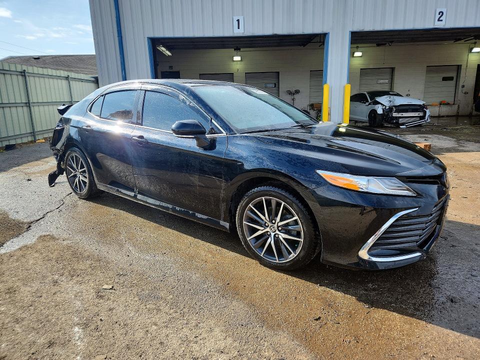 2021 Toyota Camry xle